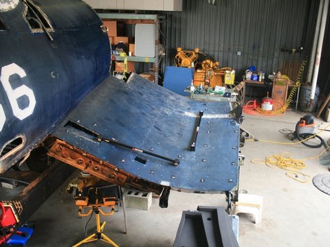 Connecticut Corsair F 4 U Wing Bracket — view 4